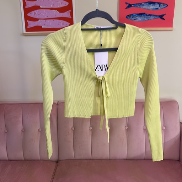 Zara Sweaters - Zara Lime Green Ribbed Cardigan